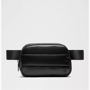 Lululemon Everywhere Belt Bag 1L Wunder Puff Shine